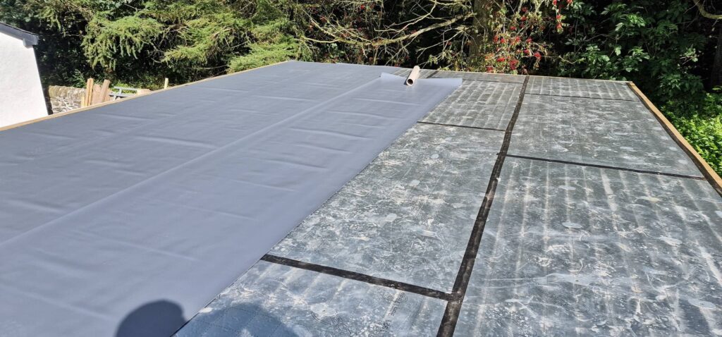 New single ply roof on a garden room in Monikie